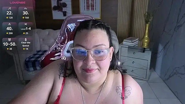 Snapshot of Astrid1_s chatting on May 5, 2026, 3:25 am Astrid1 s online show from May 5, 2026, 3:25 am