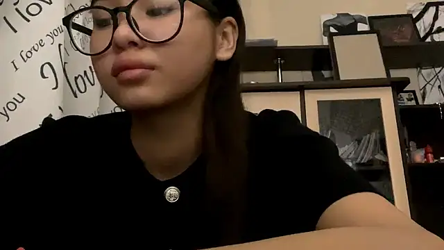 CatherineForbes online show from March 10, 2026, 12:54 pm