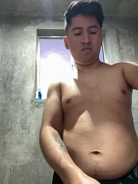 GoldenM95 online show from April 4, 2026, 11:35 pm