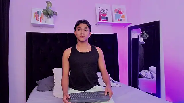 Snapshot of Morgan_Bladee chatting on April 24, 2026, 5:10 am Morgan Bladee online show from April 24, 2026, 5:10 am