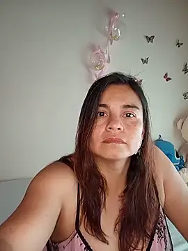 Snapshot of BettyBoo_w chatting on May 24, 2026, 3:06 pm BettyBoo w online show from May 24, 2026, 3:06 pm