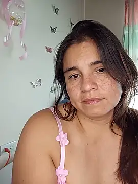 Snapshot of BettyBoo_w chatting on May 28, 2026, 2:36 pm BettyBoo w online show from May 28, 2026, 2:36 pm