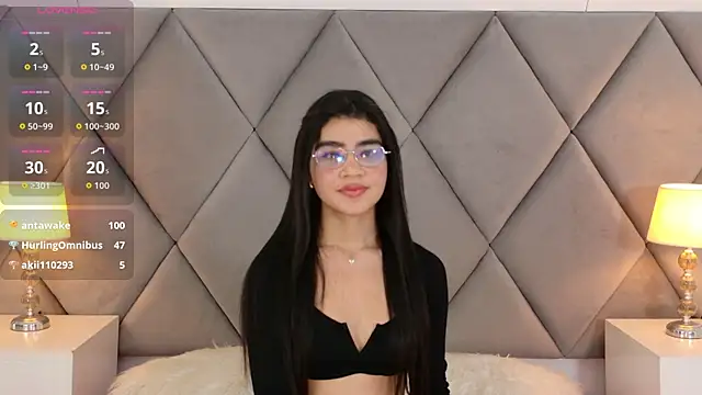 OliviaDiaz online show from April 16, 2026, 9:39 pm