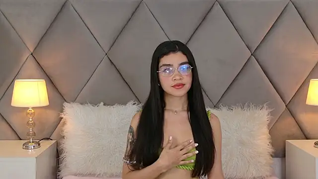 OliviaDiaz online show from May 24, 2026, 12:04 am