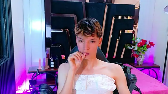 Stefany PiInk online show from March 31, 2026, 12:16 pm
