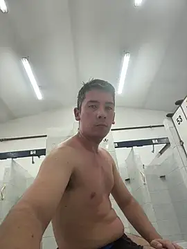 Cr1sXPorn online show from March 19, 2026, 9:52 pm