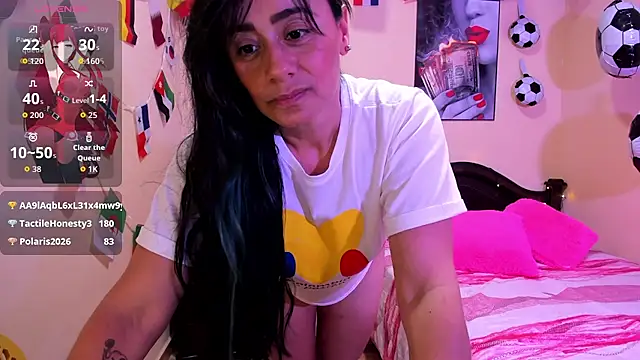 sara florez12 online show from June 27, 2026, 12:22 pm
