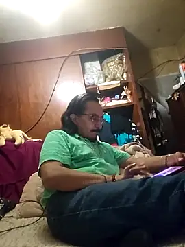 KIKE LION990 online show from April 9, 2026, 2:33 am