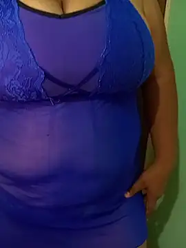Snapshot of latina_bigtitss chatting on April 30, 2026, 4:30 am latina bigtitss online show from April 30, 2026, 4:30 am