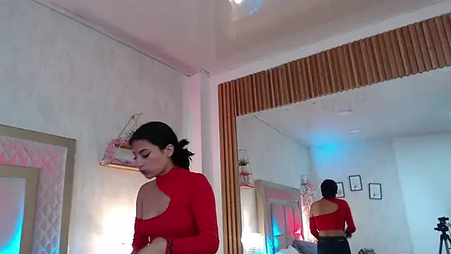 Snapshot of Madii_ chatting on April 24, 2026, 12:07 pm Madii online show from April 24, 2026, 12:07 pm
