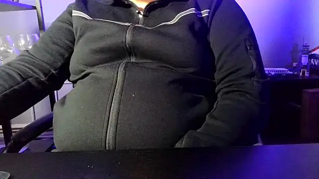 Snapshot of bshcock chatting on March 7, 2026, 2:47 pm bshcock online show from March 7, 2026, 2:47 pm