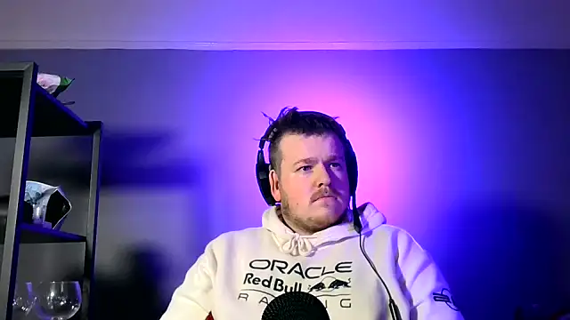 Snapshot of bshcock chatting on March 15, 2026, 6:58 pm bshcock online show from March 15, 2026, 6:58 pm