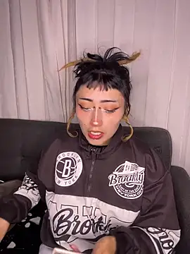 baby akuma online show from March 19, 2026, 3:43 am
