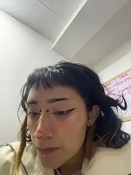 baby akuma online show from March 22, 2026, 2:15 am