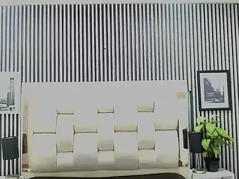 Alex Wolft online show from April 8, 2026, 11:43 am