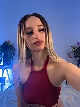 Snapshot of ScarletFlameee chatting on May 28, 2026, 6:00 am ScarletFlameee online show from May 28, 2026, 6:00 am