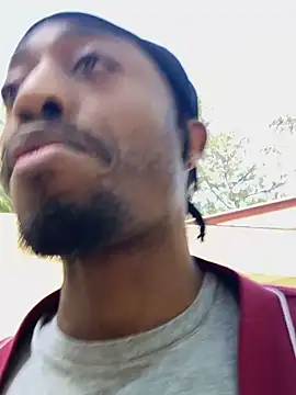 Snapshot of OneUp_Close chatting on April 20, 2026, 4:43 pm OneUp Close online show from April 20, 2026, 4:43 pm