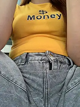 Snapshot of Meanii chatting on March 13, 2026, 4:52 am Meanii online show from March 13, 2026, 4:52 am