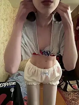 Snapshot of AmanitaXXX69 chatting on May 6, 2026, 7:35 am AmanitaXXX69 online show from May 6, 2026, 7:35 am