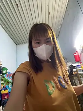 July-lovee online show from March 22, 2026, 10:57 pm