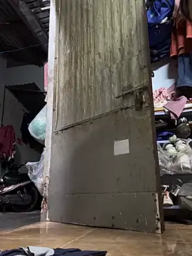 July-lovee online show from March 31, 2026, 10:21 pm