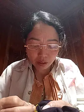 Yellow-pink online show from March 14, 2026, 3:34 am