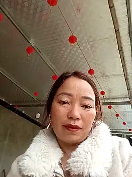 Yellow-pink online show from March 27, 2026, 11:10 am