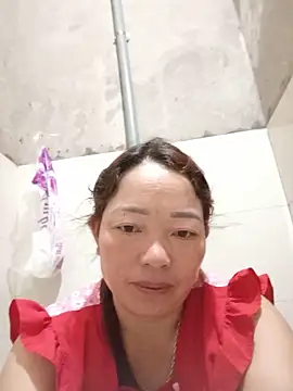 Yellow-pink online show from June 4, 2026, 10:38 pm