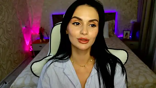 Snapshot of MilaaSweety chatting on July 3, 2026, 8:04 pm MilaaSweety online show from July 3, 2026, 8:04 pm