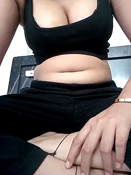 Nehaa nude online show from April 15, 2026, 4:52 am