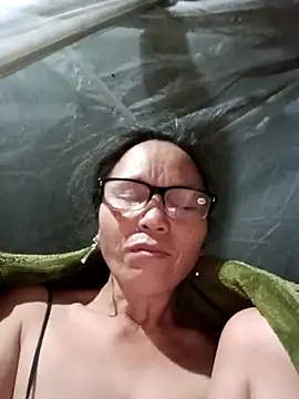 Tina6886 online show from May 4, 2026, 9:11 pm