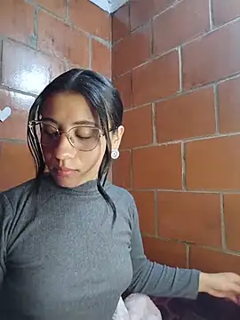 Amanda x1 online show from April 8, 2026, 7:14 pm