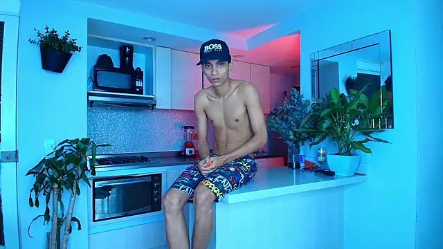 Wild lovers  online show from April 12, 2026, 7:41 pm