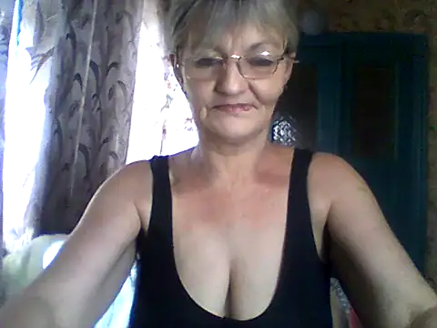 Snapshot of NikaGold455 chatting on April 3, 2026, 9:18 am NikaGold455 online show from April 3, 2026, 9:18 am