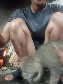 Snapshot of Rosie-LoveU chatting on April 4, 2026, 11:02 pm Rosie-LoveU online show from April 4, 2026, 11:02 pm