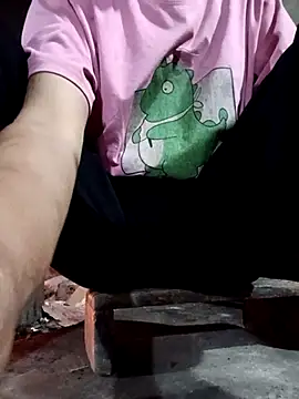 Snapshot of Rosie-LoveU chatting on April 9, 2026, 10:48 pm Rosie-LoveU online show from April 9, 2026, 10:48 pm