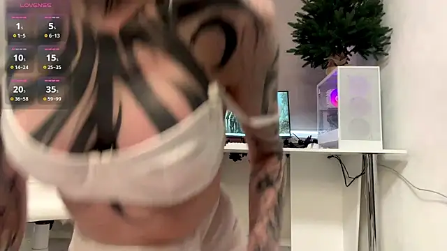 KizzieSherbert online show from March 24, 2026, 1:16 pm