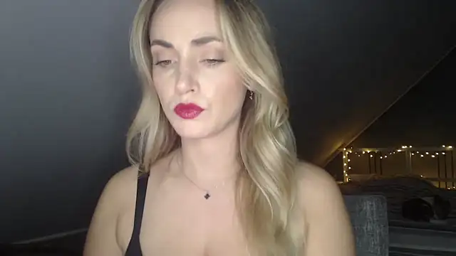 Snapshot of ScarlettSensitive chatting on June 2, 2026, 7:16 pm ScarlettSensitive online show from June 2, 2026, 7:16 pm
