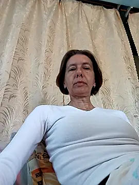 Snapshot of Tania9876 chatting on June 17, 2026, 7:11 am Tania9876 online show from June 17, 2026, 7:11 am