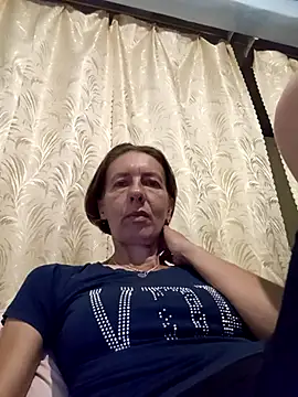 Snapshot of Tania9876 chatting on August 5, 2026, 9:06 pm Tania9876 online show from August 5, 2026, 9:06 pm