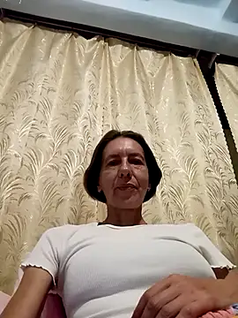 Snapshot of Tania9876 chatting on August 6, 2026, 9:17 pm Tania9876 online show from August 6, 2026, 9:17 pm