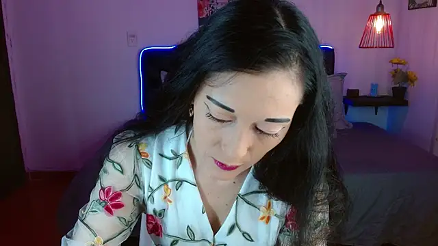 Snapshot of Mylu_xx chatting on May 25, 2026, 1:39 pm Mylu xx online show from May 25, 2026, 1:39 pm
