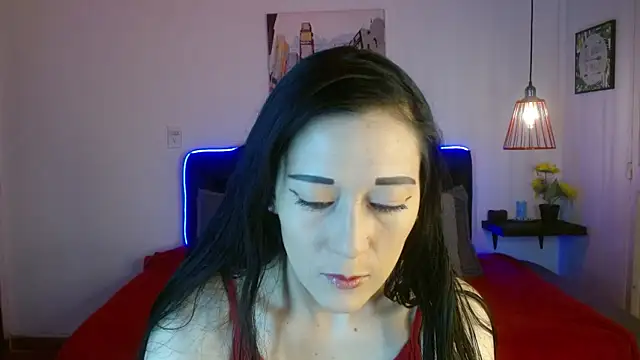 Snapshot of Mylu_xx chatting on June 4, 2026, 1:28 pm Mylu xx online show from June 4, 2026, 1:28 pm