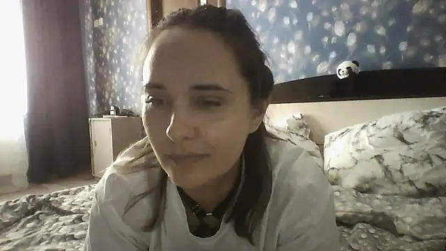 Snapshot of Alisa07qw chatting on May 11, 2026, 5:35 am Alisa07qw online show from May 11, 2026, 5:35 am