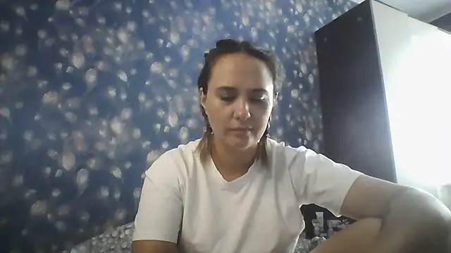 Snapshot of Alisa07qw chatting on June 10, 2026, 2:56 am Alisa07qw online show from June 10, 2026, 2:56 am