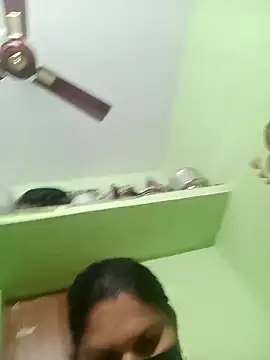 Snapshot of telugutanuja_ chatting on April 4, 2026, 5:43 pm telugutanuja online show from April 4, 2026, 5:43 pm