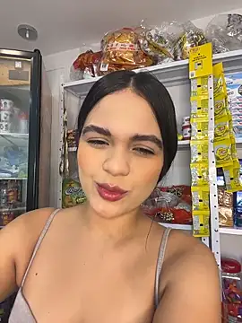 Snapshot of Bella-Ferrer chatting on May 30, 2026, 7:11 pm Bella-Ferrer online show from May 30, 2026, 7:11 pm