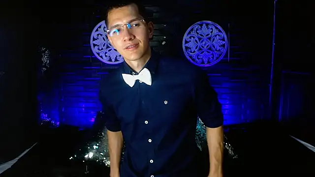 MilanDavid1 online show from March 25, 2026, 5:19 pm