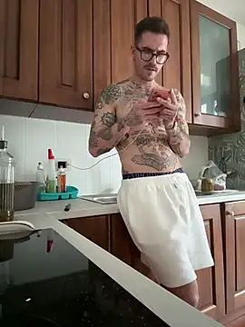 matC of online show from March 21, 2026, 4:43 pm