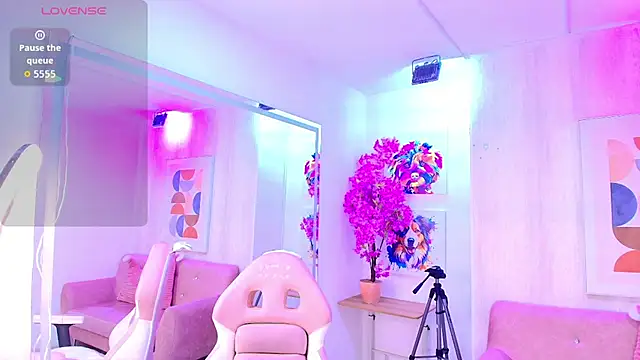 Gabriela meow online show from April 17, 2026, 3:53 am